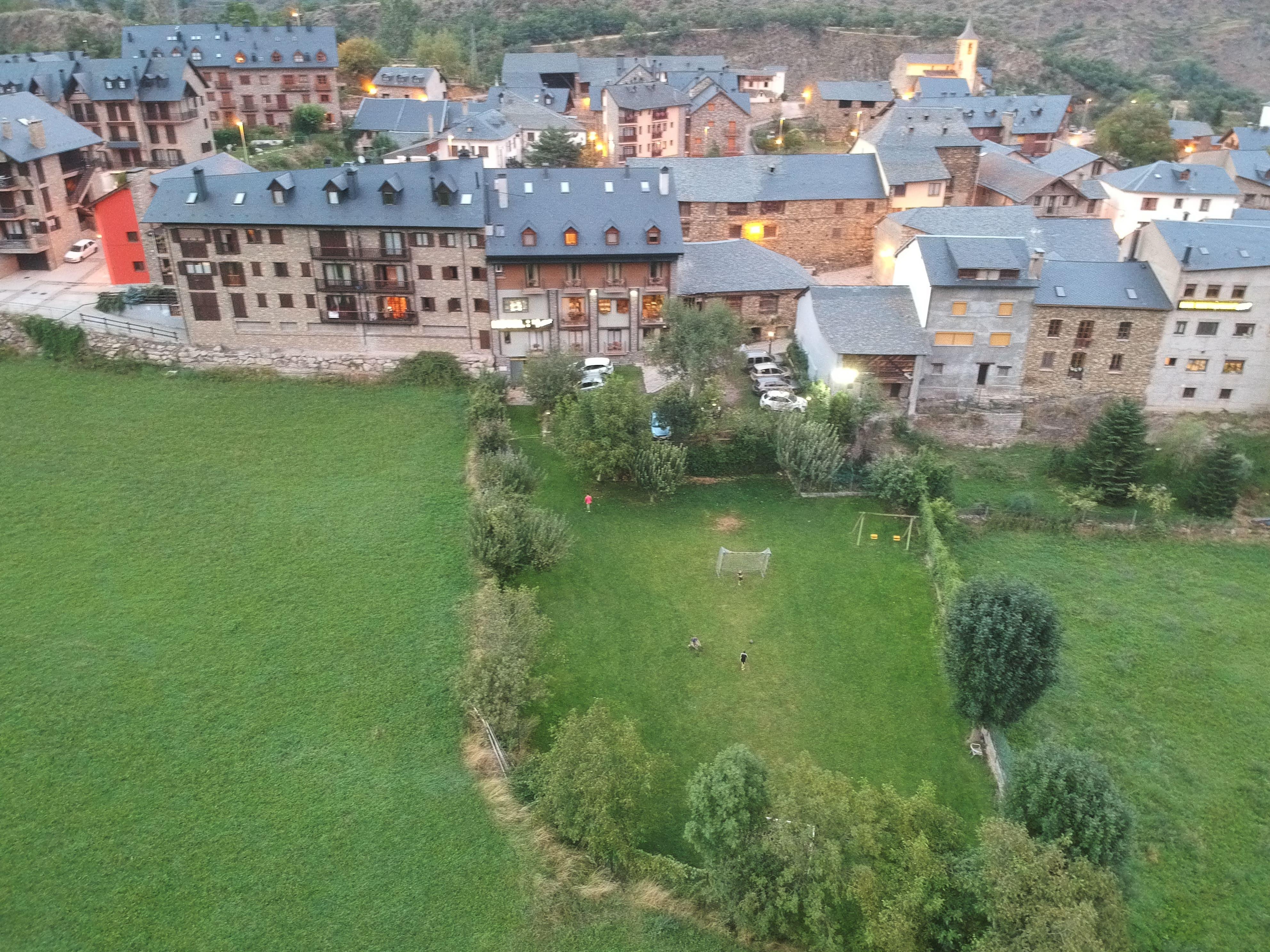 Hotel Lo Paller Valencia D'Aneu Dış mekan fotoğraf