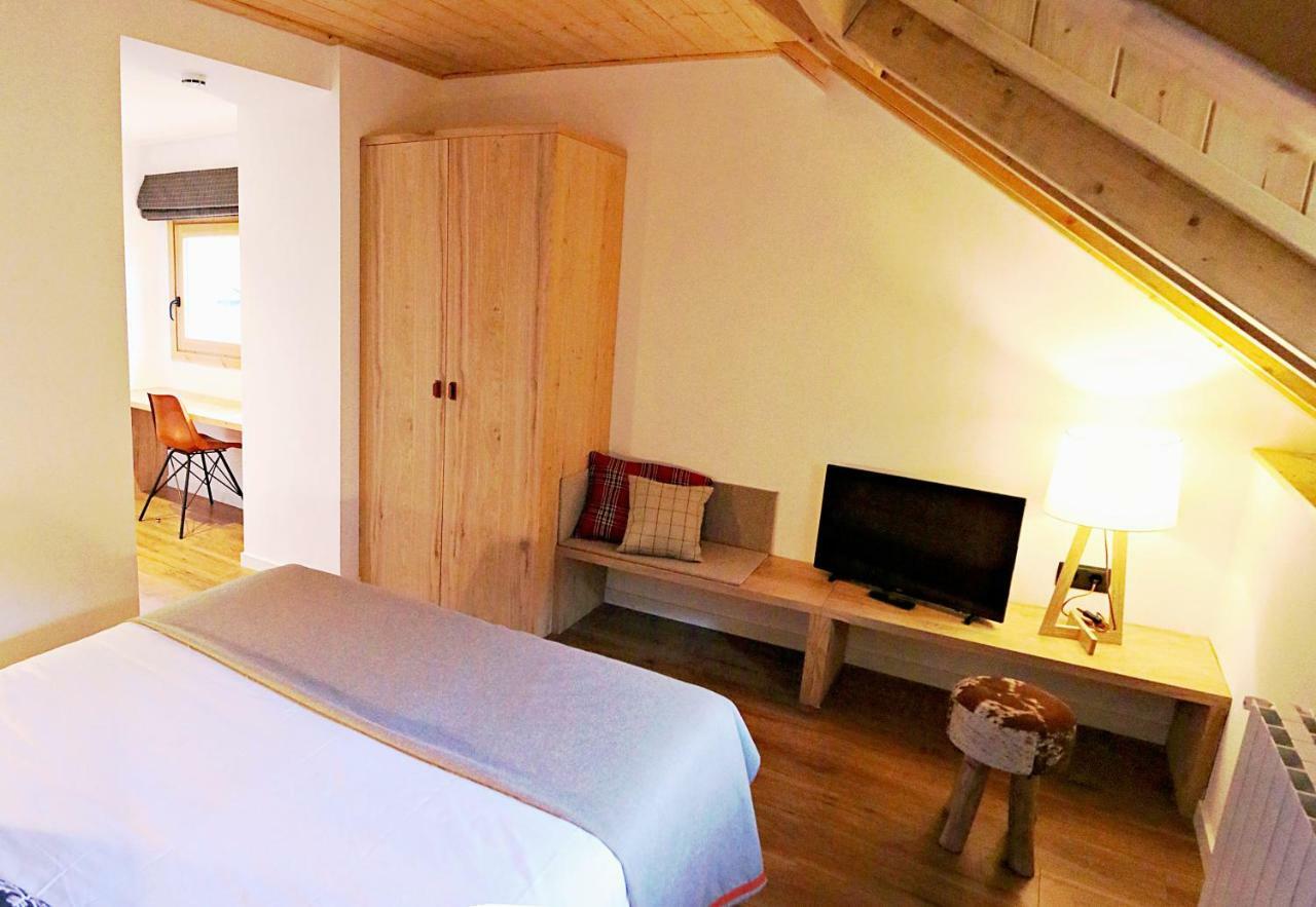 Hotel Lo Paller Valencia D'Aneu Dış mekan fotoğraf